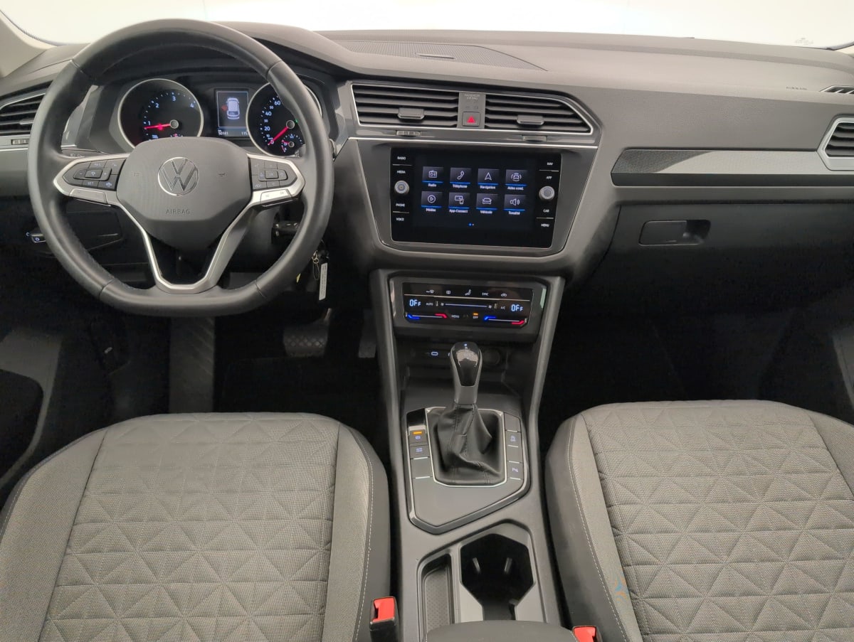Volkswagen Tiguan - Image 13