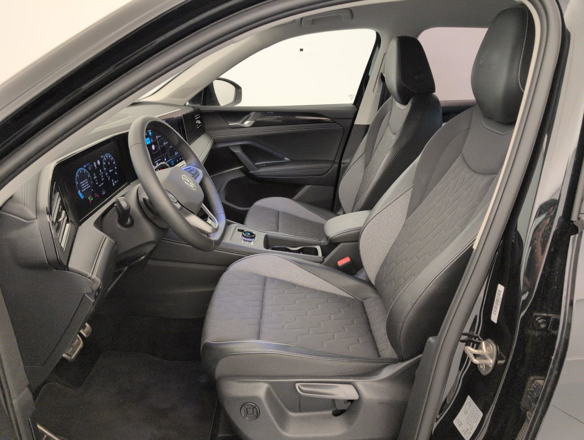 Volkswagen Tiguan - Image 16