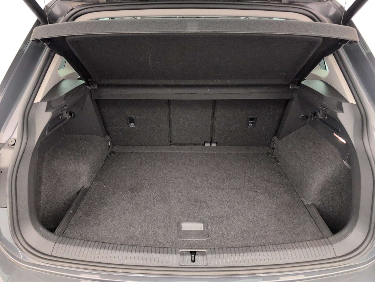 Volkswagen Tiguan - Image 11