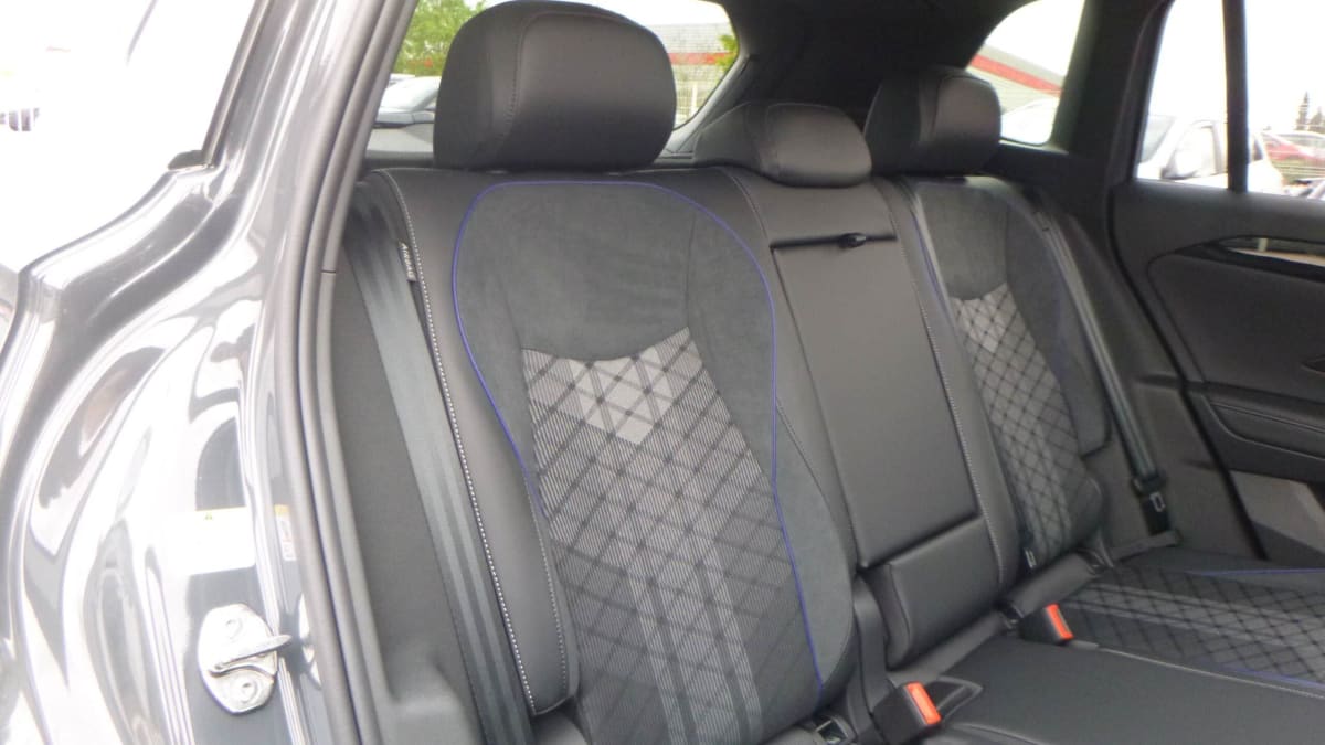 Volkswagen Tiguan - Image 17