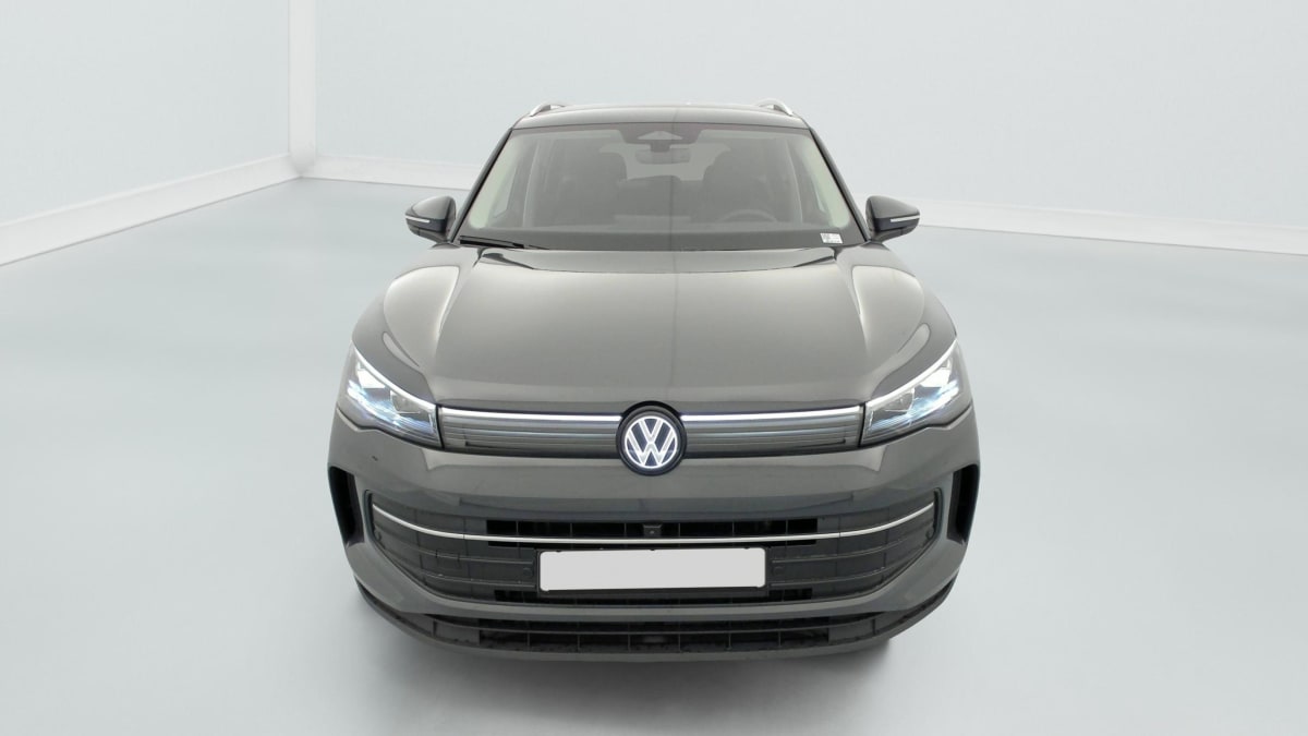 Volkswagen Tiguan - Image 27