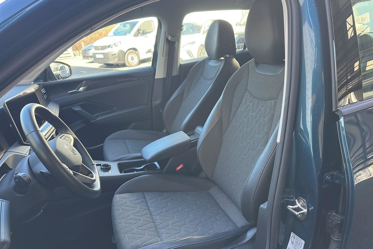 Volkswagen Tiguan - Image 9