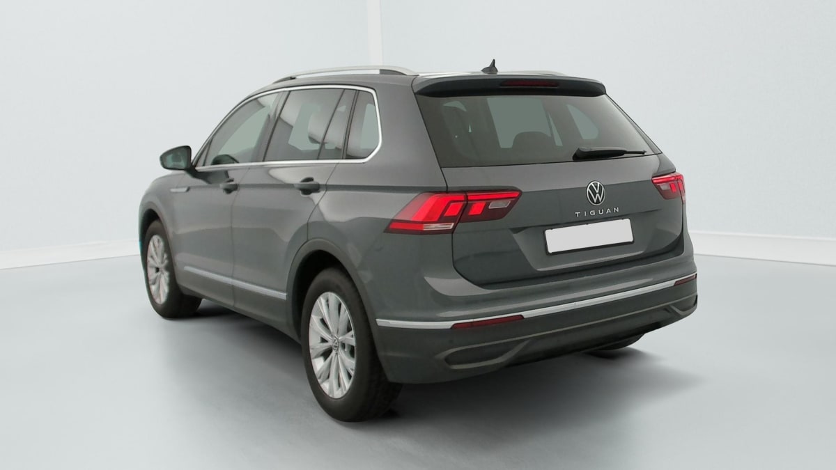 Volkswagen Tiguan - Image 5