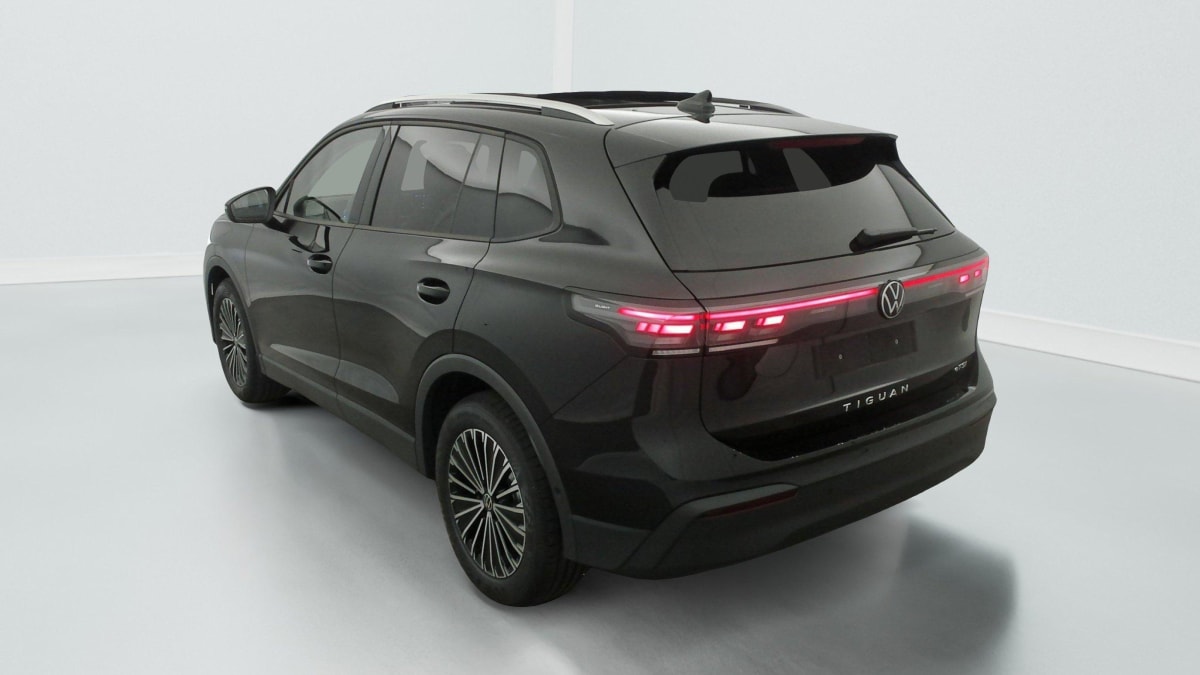 VOLKSWAGEN TIGUAN 1.5 ETSI 150CV DSG7 LIFE PLUS