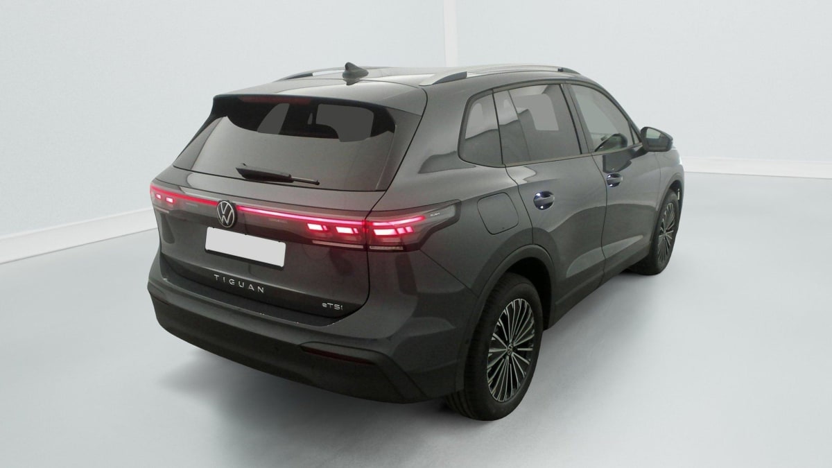 VOLKSWAGEN TIGUAN 1.5 ETSI 150CV DSG7 LIFE PLUS