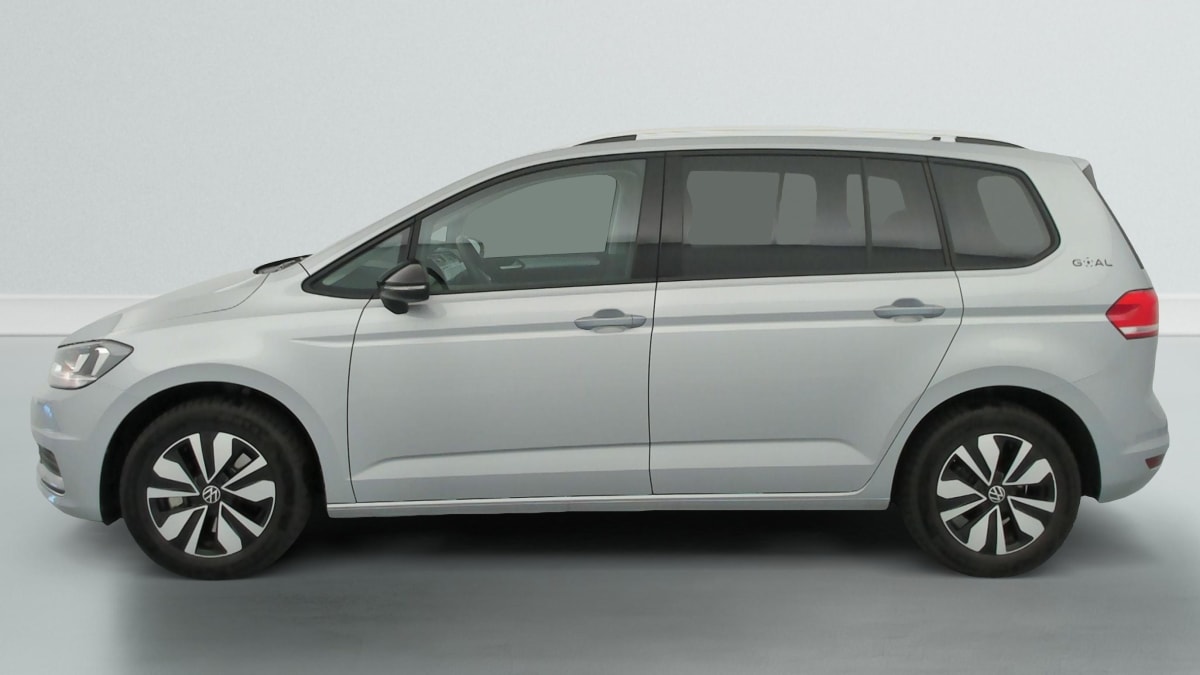 Volkswagen Touran - Image 4