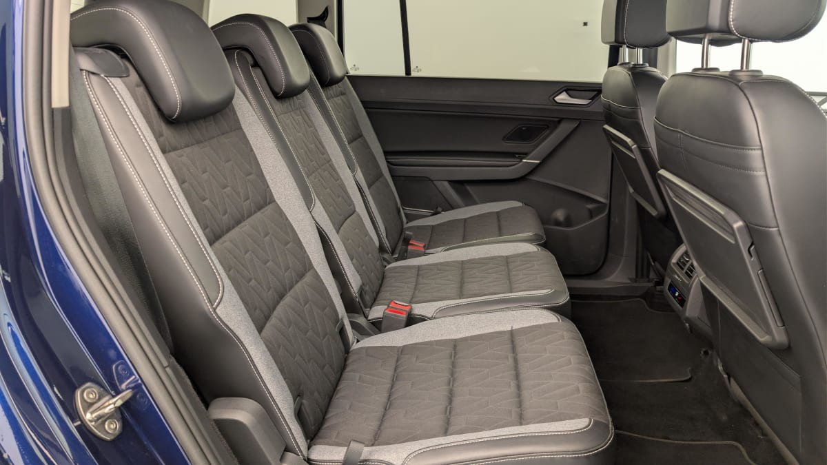 Volkswagen Touran - Image 10