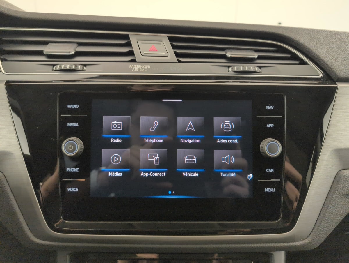 Volkswagen Touran - Image 18