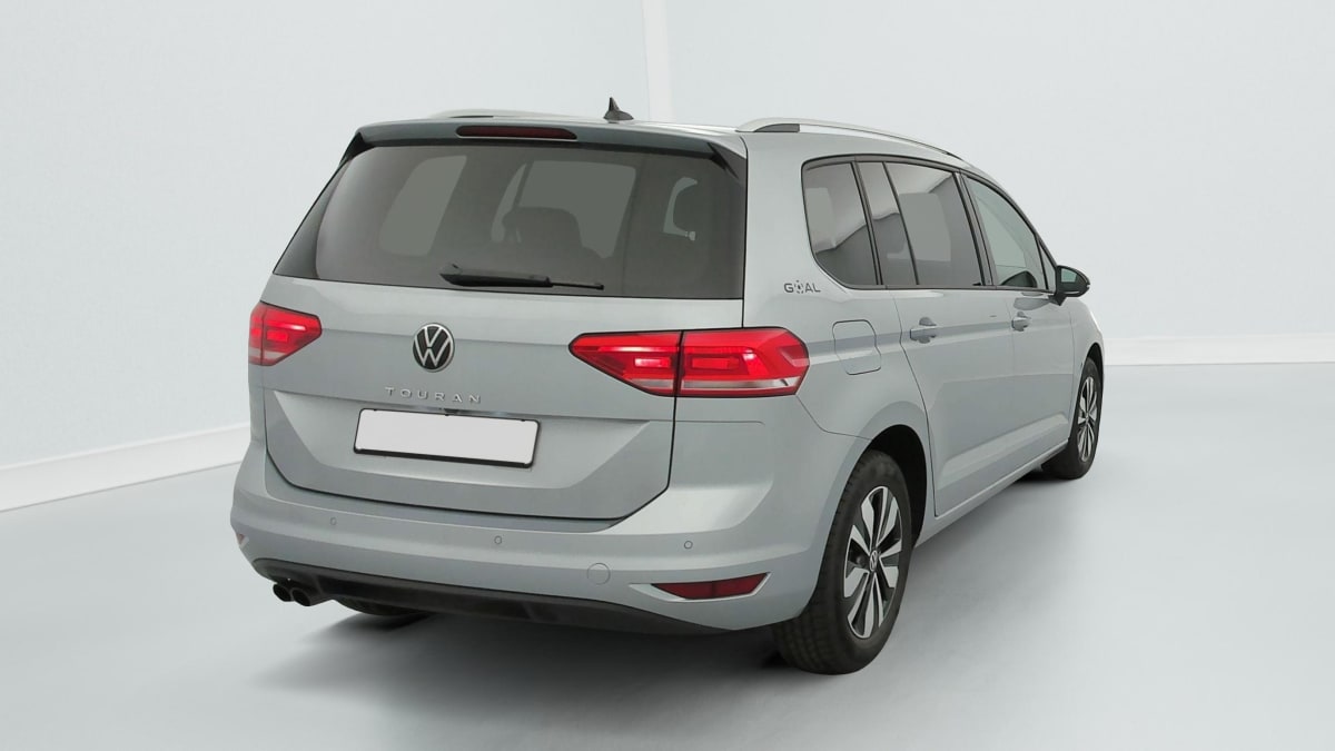 Volkswagen Touran - Image 7