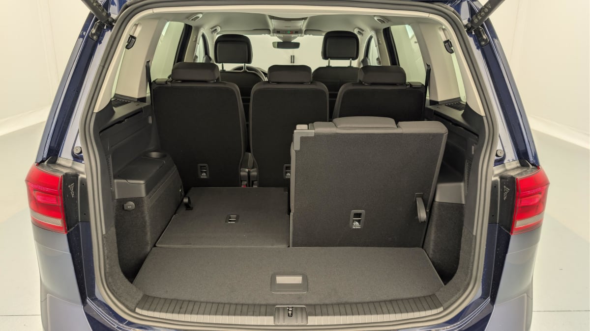 Volkswagen Touran - Image 32