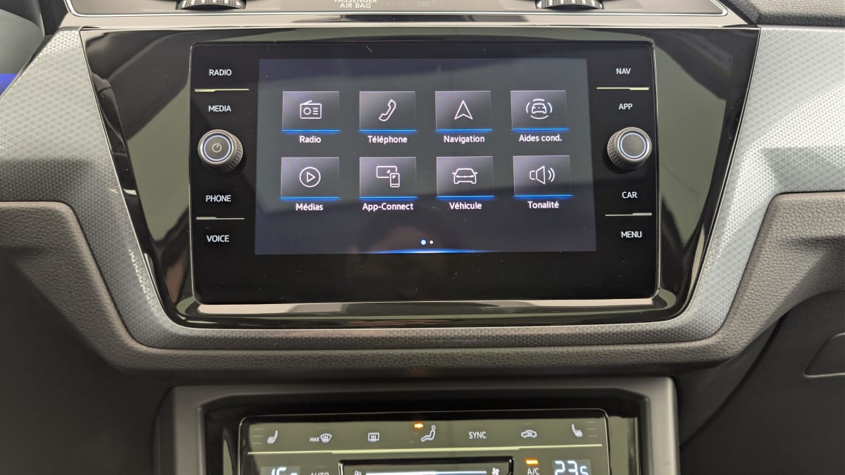 Volkswagen Touran - Image 18