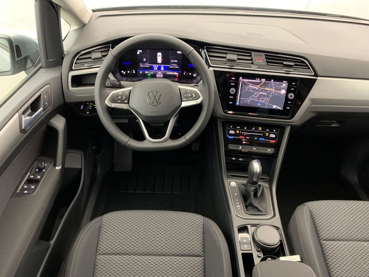 Volkswagen Touran - Image 33