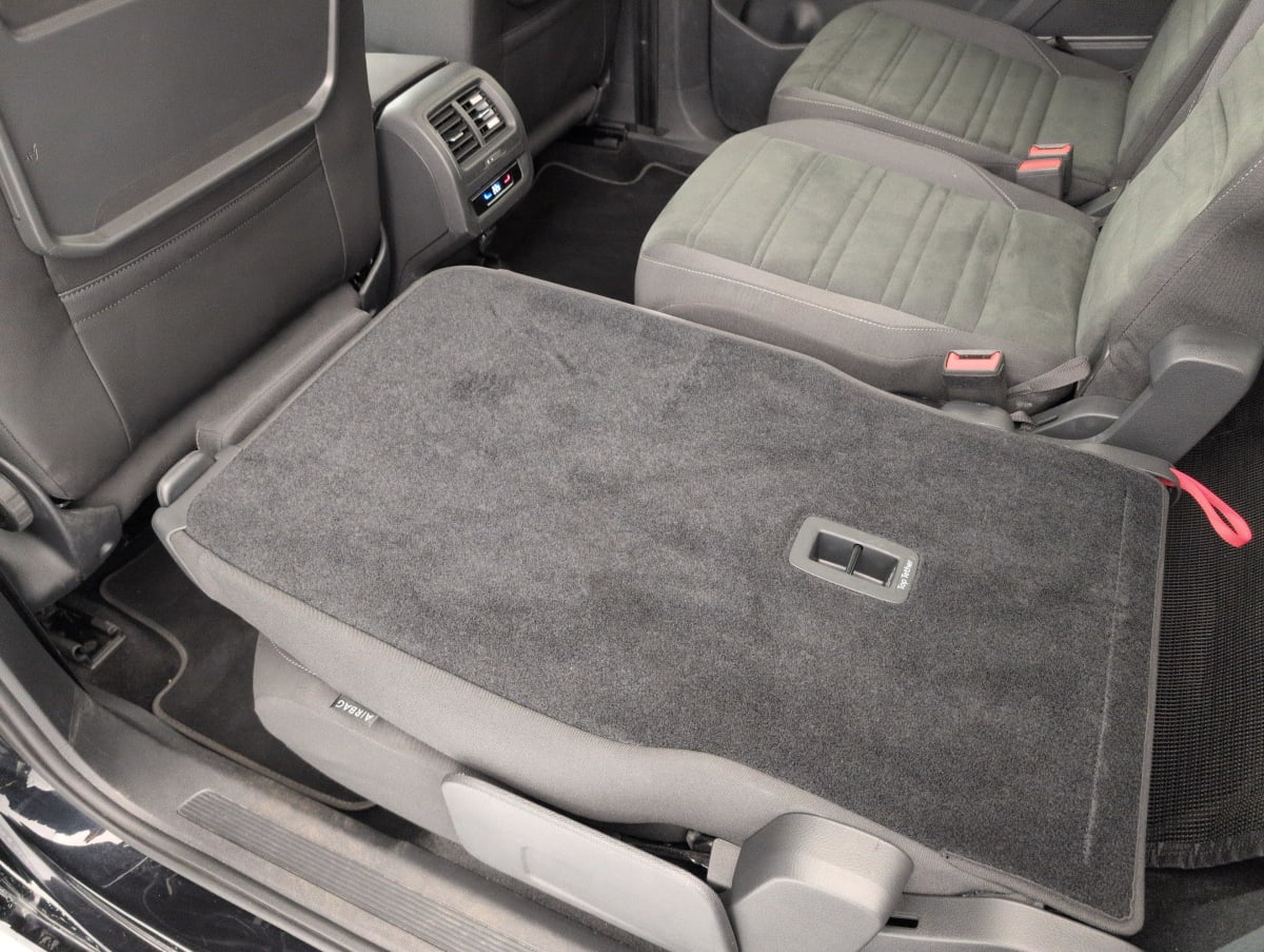 Volkswagen Touran - Image 12