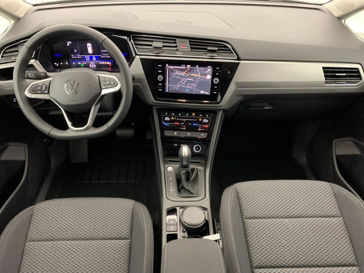 Volkswagen Touran - Image 32