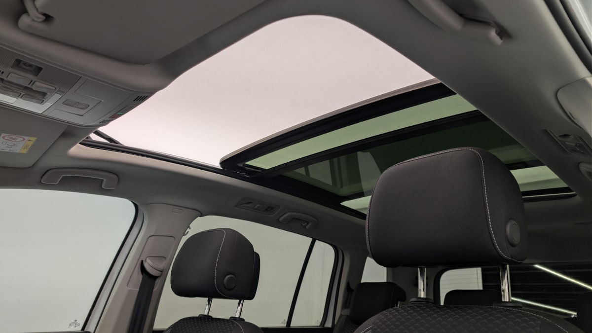 Volkswagen Touran - Image 21