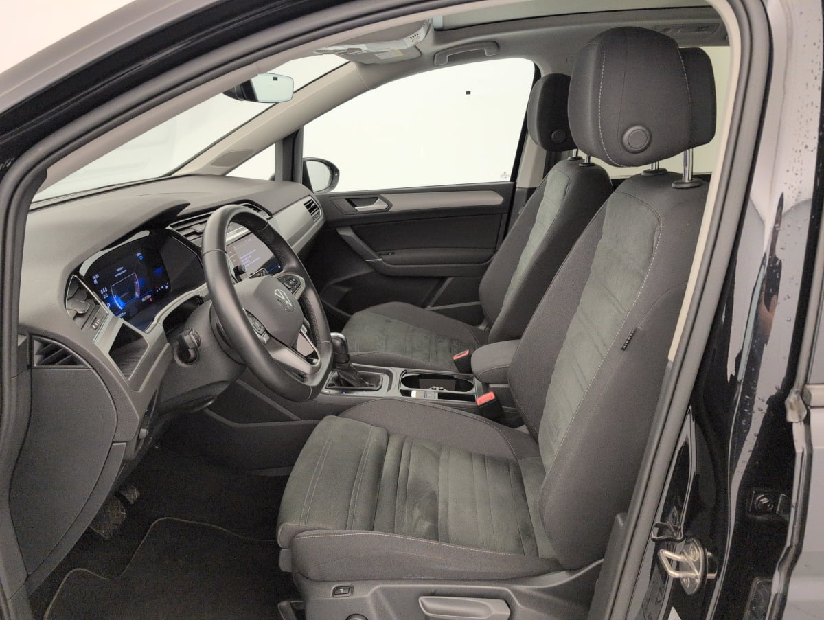 Volkswagen Touran - Image 16
