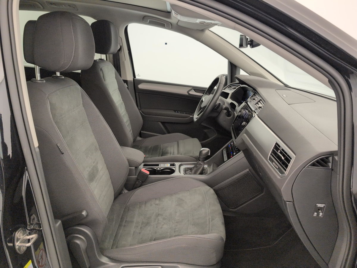 Volkswagen Touran - Image 9