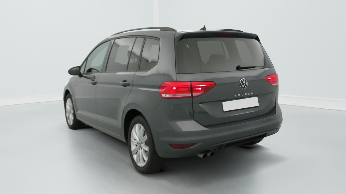Volkswagen Touran - Image 5