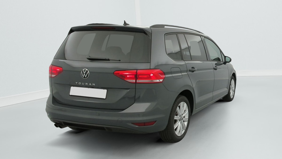 Volkswagen Touran - Image 7