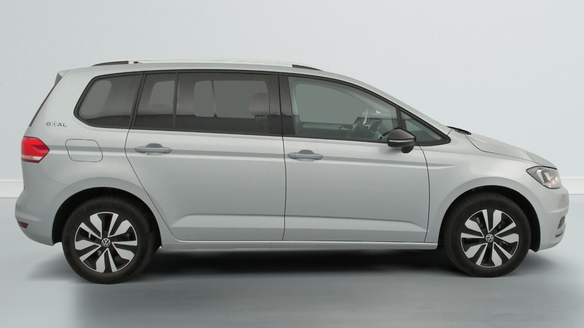 Volkswagen Touran - Image 8