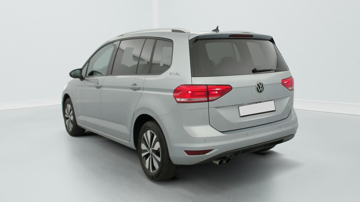 Volkswagen Touran - Image 5