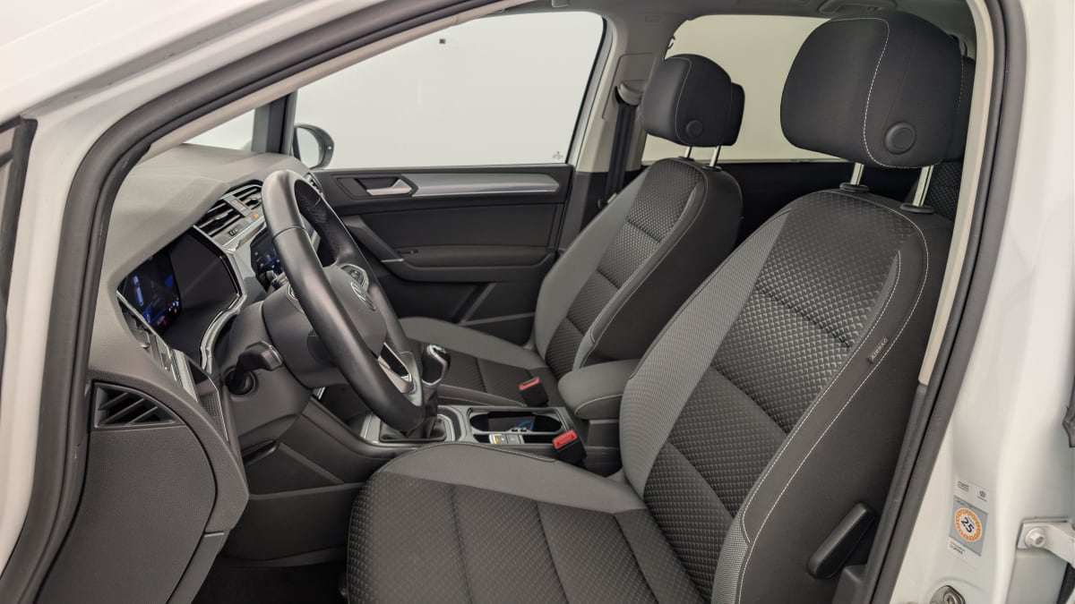 Volkswagen Touran - Image 17