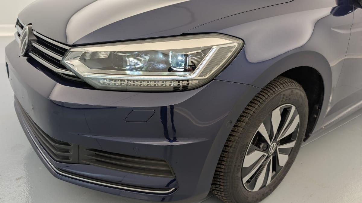 Volkswagen Touran - Image 22