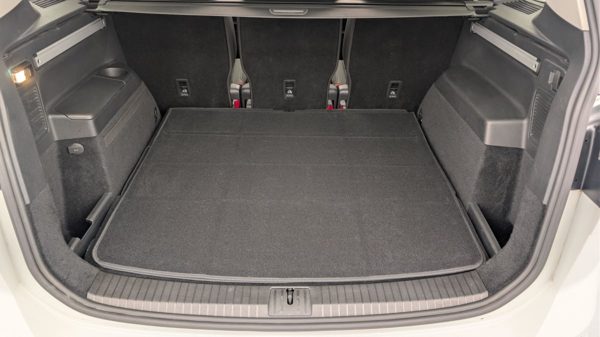 Volkswagen Touran - Image 12