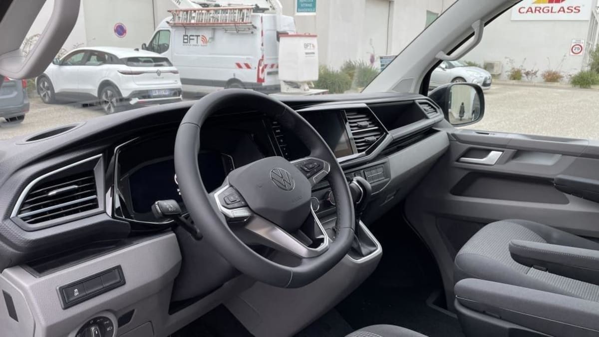 VOLKSWAGEN TRANSPORTER 6.1 V L1H1 2.0 TDI 204 DSG7 BUSINESS PLUS