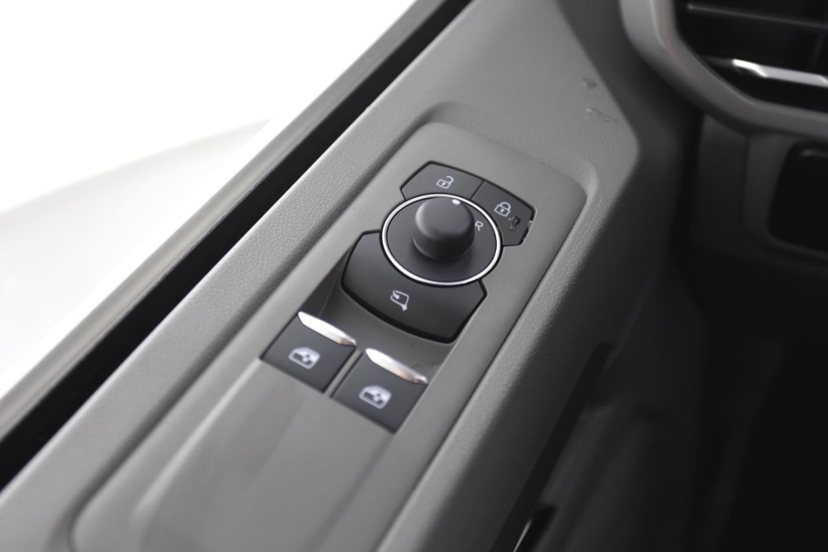 Volkswagen TRANSPORTER PROCAB - Image 16