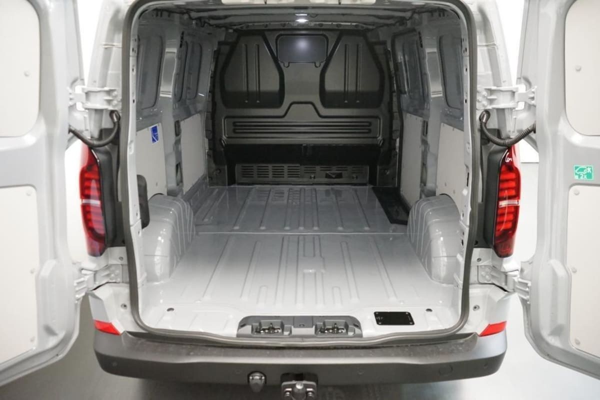 VOLKSWAGEN TRANSPORTER V L1H1 2.0 TDI 150 BUSINESS