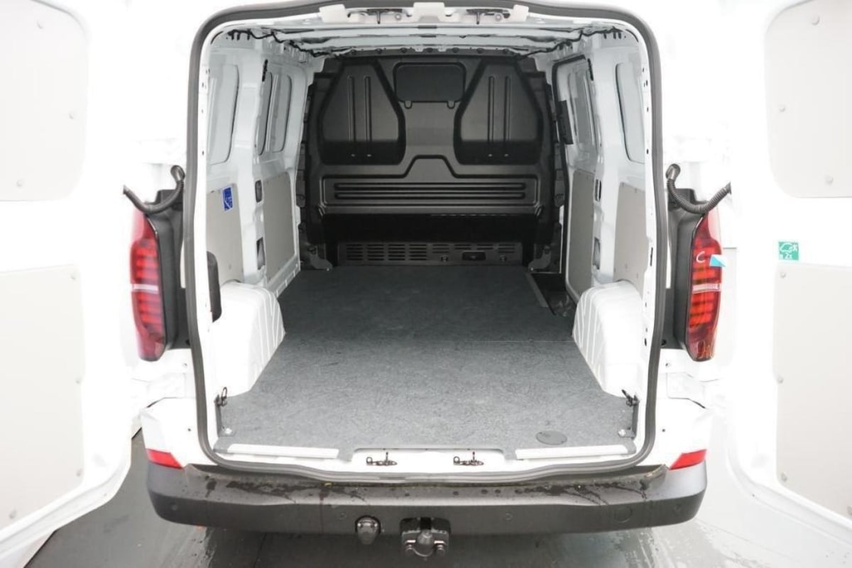 VOLKSWAGEN TRANSPORTER V L1H1 2.0 TDI 150 BVA8 BUSINESS