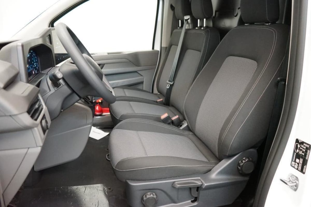 VOLKSWAGEN TRANSPORTER V L1H1 2.0 TDI 150 BUSINESS