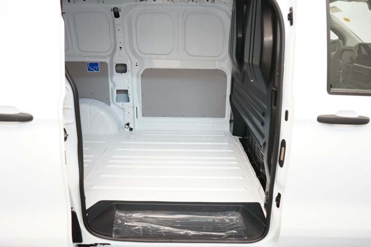 VOLKSWAGEN TRANSPORTER V L1H1 2.0 TDI 150 BUSINESS