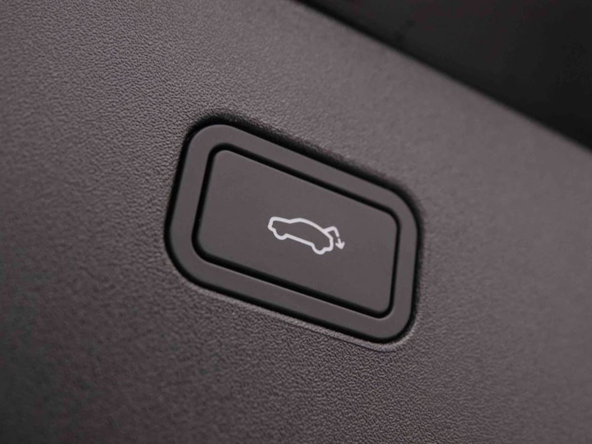 Volvo EX30 - Image 6