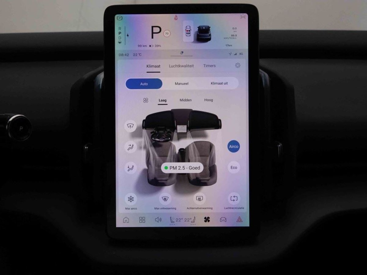 Volvo EX30 - Image 13