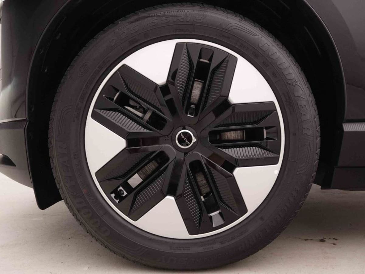 Volvo EX30 - Image 21