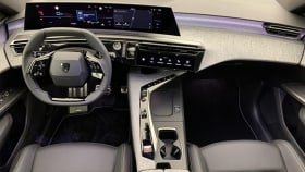 SUV 7 places Peugeot 5008 tableau de bord