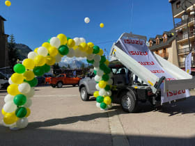 arche de ballons sur le stand Starterre de Valloire