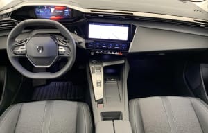 berline compacte peugeot 308 vue tableau de bord