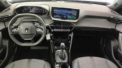 SUV Peugeot 2008 - Vue planche de bord