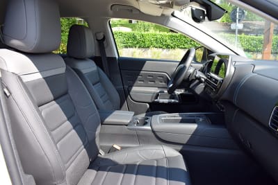 Citroen C5 Aircross - sièges avant