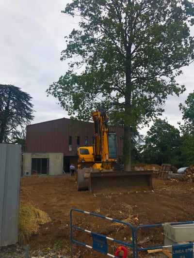 Le chantier extérieur de La Maison du Petit Monde en Beaujolais