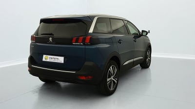 SUV 7 places Peugeot 5008 vue arrière