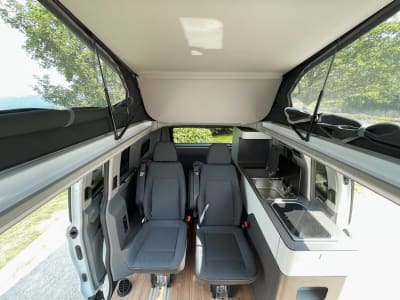 Sièges arrière sur rails