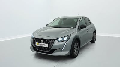 Photo Peugeot e208 vue avant