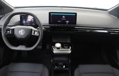 berline compacte MG MG4 vue tableau de bord