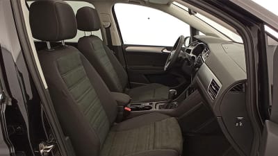 Volkswagen Touran sièges avant