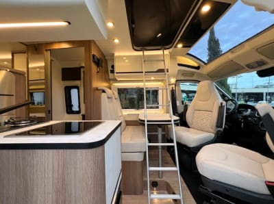 Campérêve Magellan 746 - implantation jour