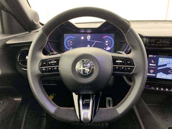 Alfa Romeo Junior 1.2 Ibrida 145 ch eDCT6 Intensa Gris Arese / Toit Noir
